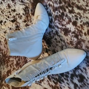 Vintage Victorian granny style ankle boots 8.5